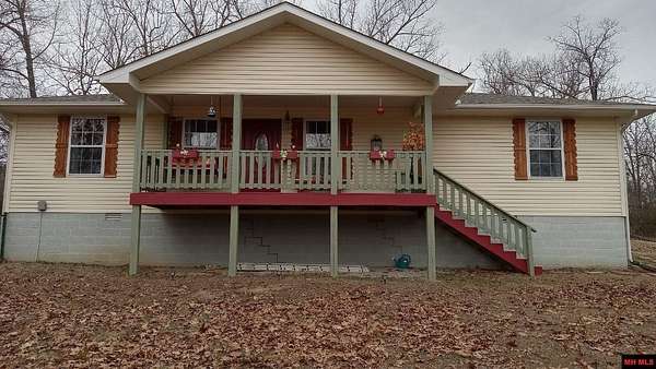 1.56 Acres of Residential Land with Home for Sale in Clarkridge, Arkansas