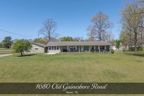 2.2 Acres of Residential Land with Home for Sale in Baxter, Tennessee