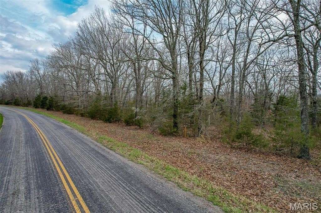 10 Acres of Residential Land for Sale in Lebanon, Missouri