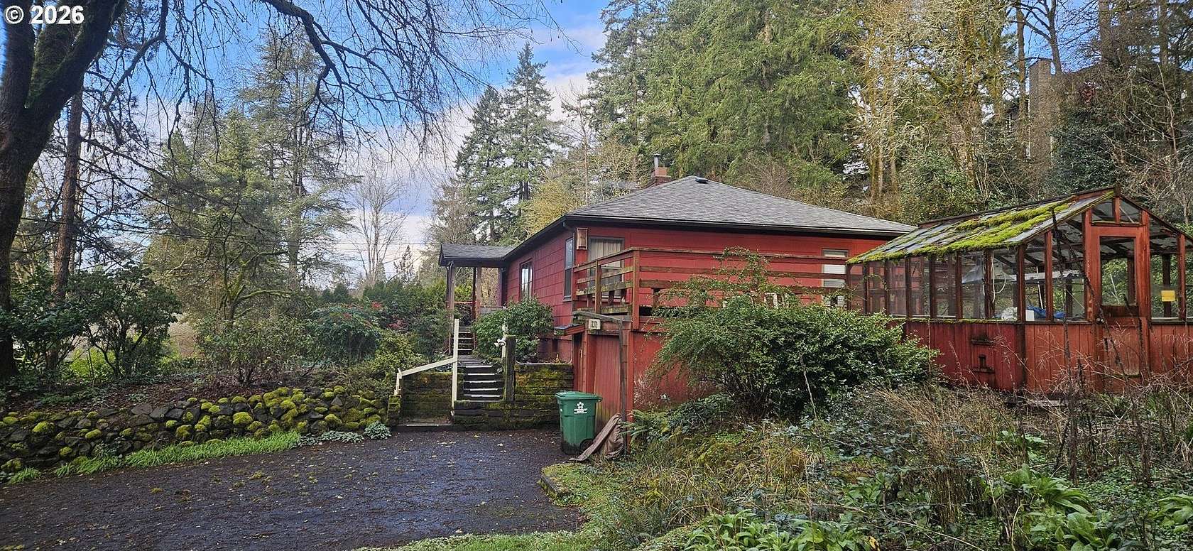 0.41 Acres of Residential Land for Sale in Lake Oswego, Oregon