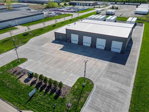 1.79 Acres of Improved Commercial Land for Sale in Waterloo, Iowa