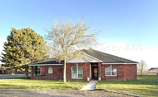 1.5 Acres of Residential Land with Home for Sale in Amarillo, Texas