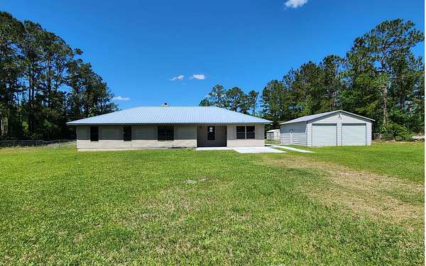 2 Acres of Residential Land with Home for Sale in Jasper, Florida