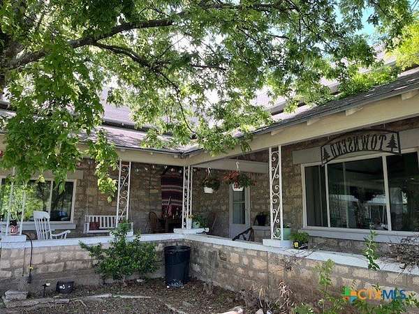 1.73 Acres of Residential Land with Home for Sale in Killeen, Texas