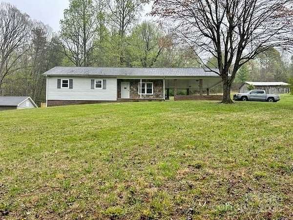 1.82 Acres of Residential Land with Home for Sale in Lenoir, North Carolina