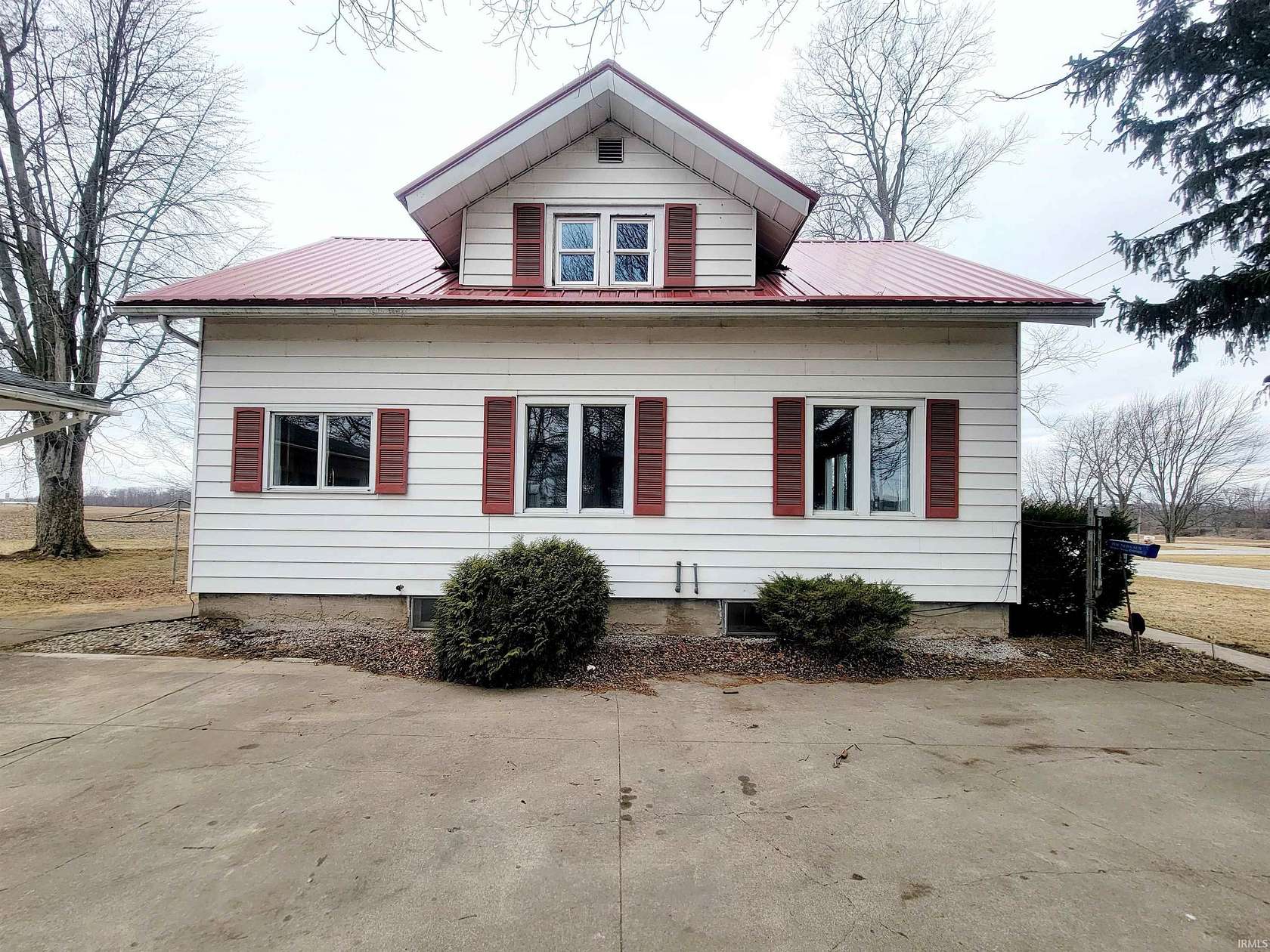 1.82 Acres of Residential Land with Home for Sale in Albion, Indiana