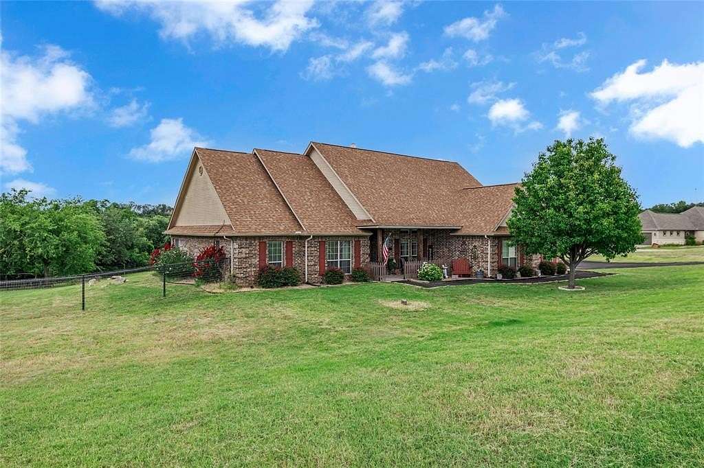 1.66 Acres of Land with Home for Sale in Weatherford, Texas