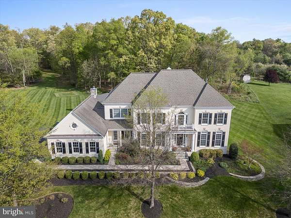 1.54 Acres of Residential Land with Home for Sale in Leesburg, Virginia
