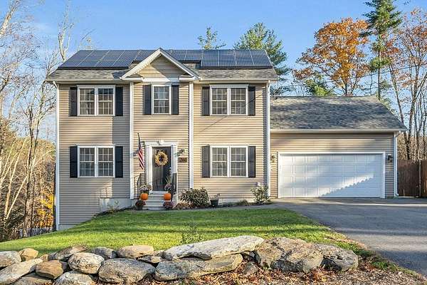 1.86 Acres of Residential Land with Home for Sale in Westminster, Massachusetts