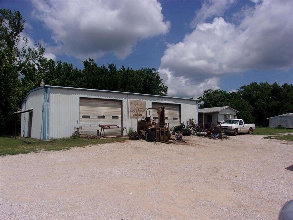 1.8 Acres of Improved Mixed-Use Land for Sale in Bowie, Texas