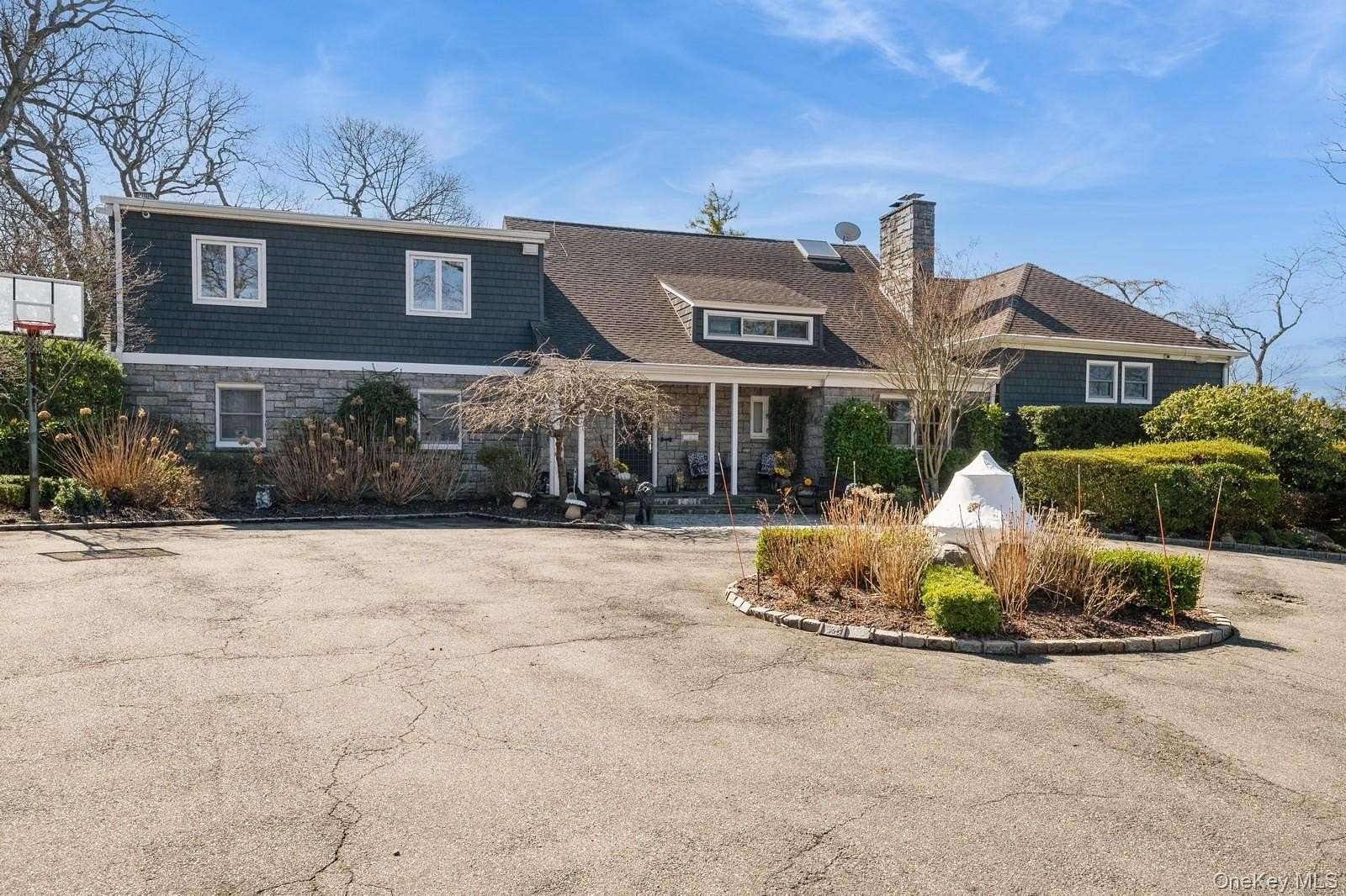 1.58 Acres of Residential Land with Home for Sale in Lawrence, New York