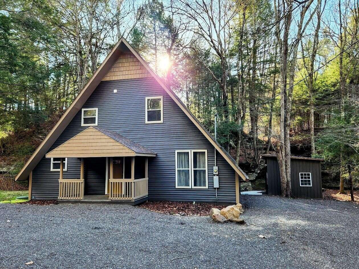 1.79 Acres of Residential Land with Home for Sale in Lancaster, Ohio