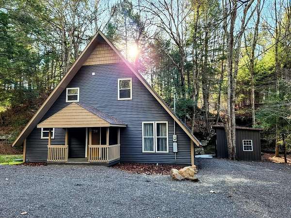 1.79 Acres of Residential Land with Home for Sale in Lancaster, Ohio