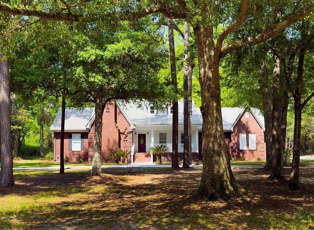 1.63 Acres of Land with Home for Sale in Cairo, Georgia