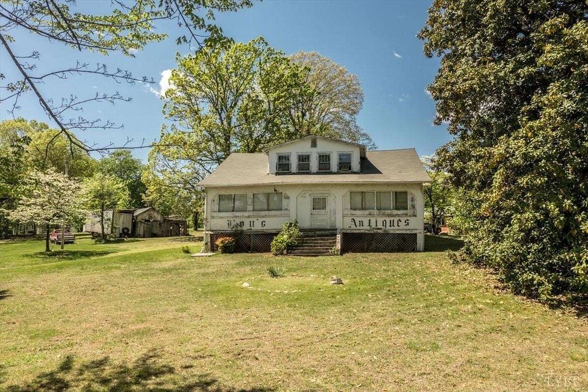 1.6 Acres of Improved Commercial Land for Sale in Monroe, Virginia