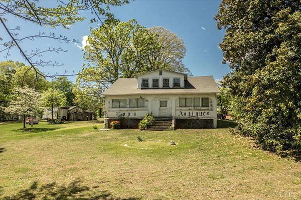 1.6 Acres of Improved Commercial Land for Sale in Monroe, Virginia