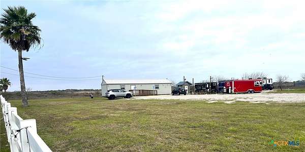 1.65 Acres of Improved Commercial Land for Sale in Rockport, Texas