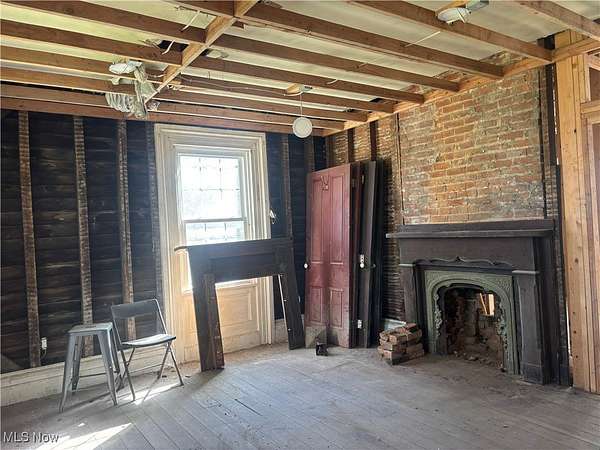 1.55 Acres of Residential Land with Home for Sale in Youngstown, Ohio