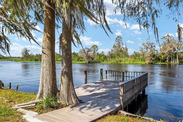 1.68 Acres of Residential Land with Home for Sale in Dunnellon, Florida