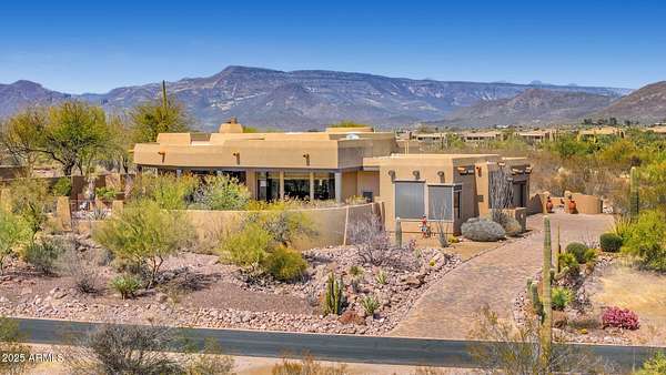 1.5 Acres of Residential Land with Home for Sale in Scottsdale, Arizona