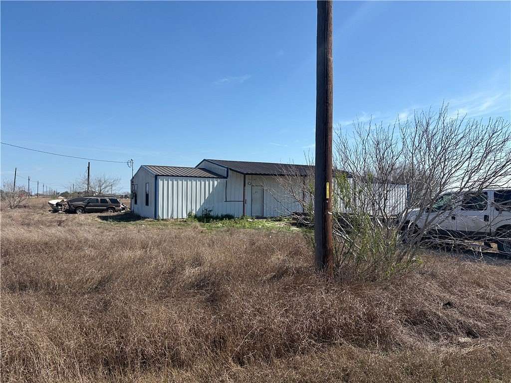 1.86 Acres of Improved Mixed-Use Land for Sale in Orange Grove, Texas