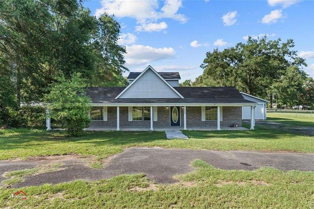 1.88 Acres of Residential Land with Home for Sale in Keithville, Louisiana