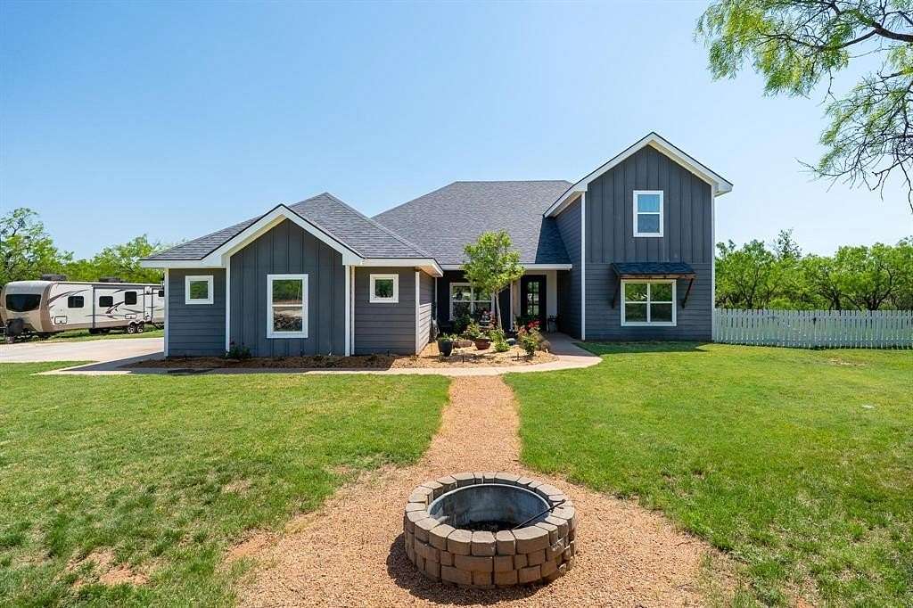 2 Acres of Residential Land with Home for Sale in Abilene, Texas