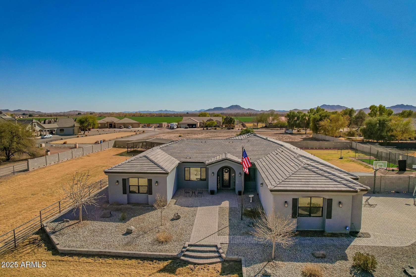 1.52 Acres of Residential Land with Home for Sale in Buckeye, Arizona