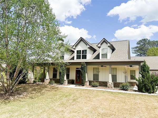 1.5 Acres of Residential Land with Home for Sale in Loganville, Georgia