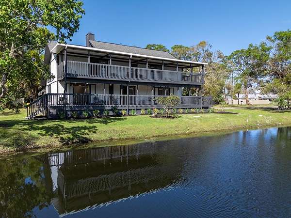 1.82 Acres of Residential Land with Home for Sale in Sarasota, Florida