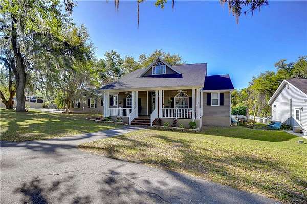 1.55 Acres of Residential Land with Home for Sale in Dade City, Florida