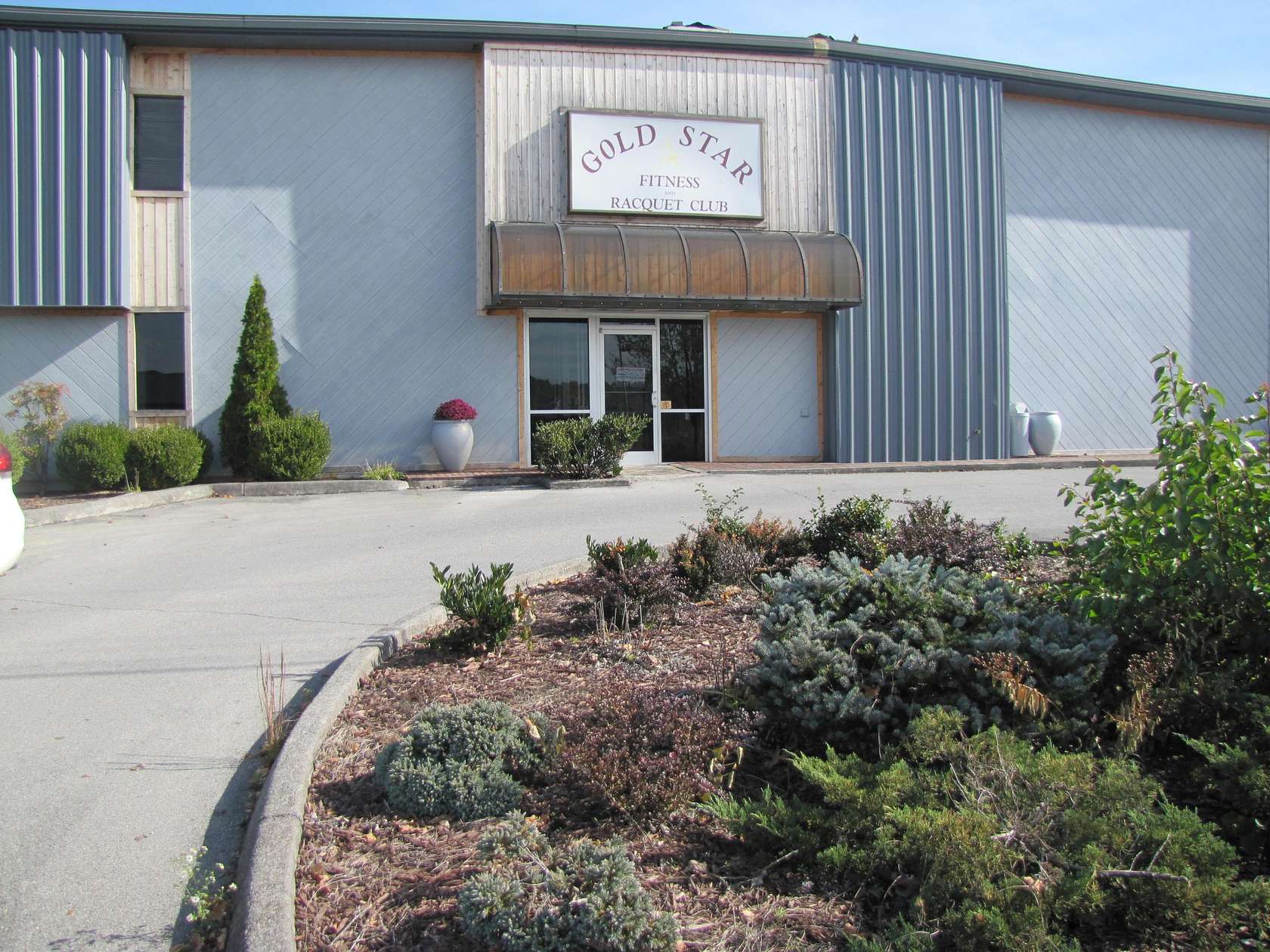 2 Acres of Improved Mixed-Use Land for Sale in Kingsport, Tennessee