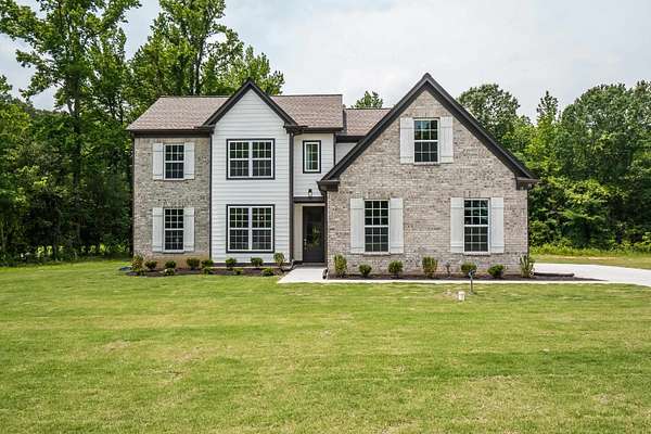 1.5 Acres of Land with Home for Sale in Byhalia, Mississippi