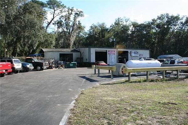1.5 Acres of Mixed-Use Land for Sale in Dunnellon, Florida