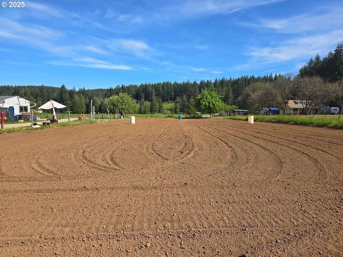 1.79 Acres of Residential Land with Home for Sale in Colton, Oregon