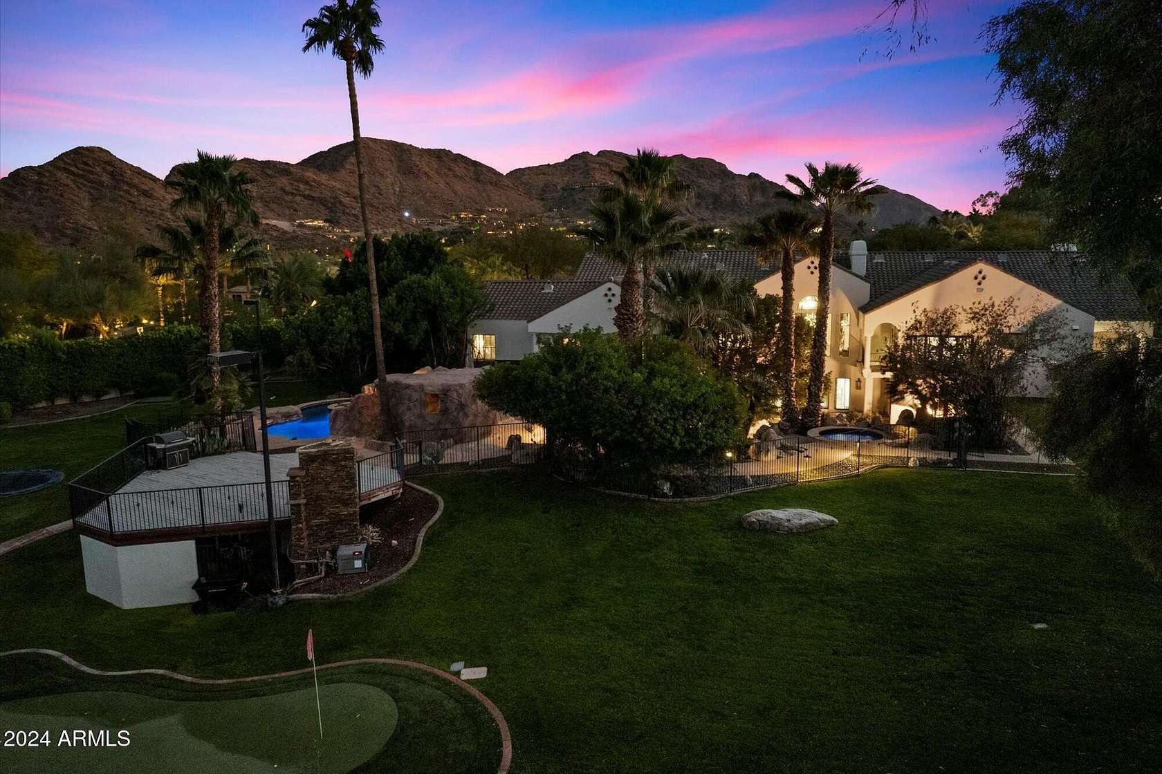 1.63 Acres of Residential Land with Home for Sale in Paradise Valley, Arizona