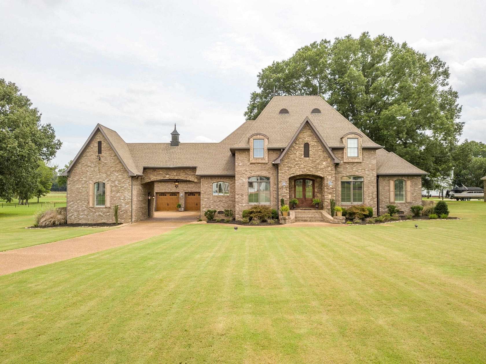1.5 Acres of Land with Home for Sale in Savannah, Tennessee