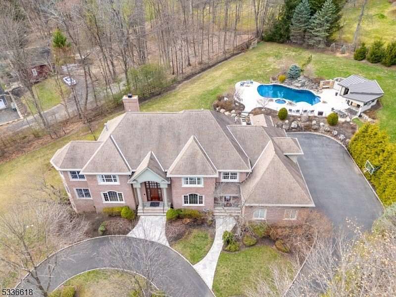 1.7 Acres of Residential Land with Home for Sale in Watchung, New Jersey