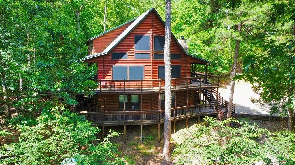 2 Acres of Residential Land with Home for Sale in Broken Bow, Oklahoma