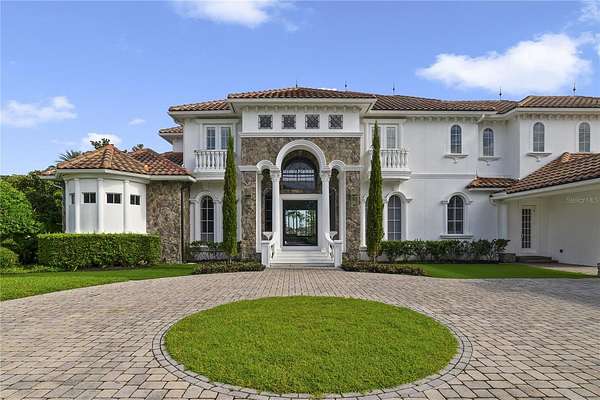 1.54 Acres of Land with Home for Sale in Windermere, Florida