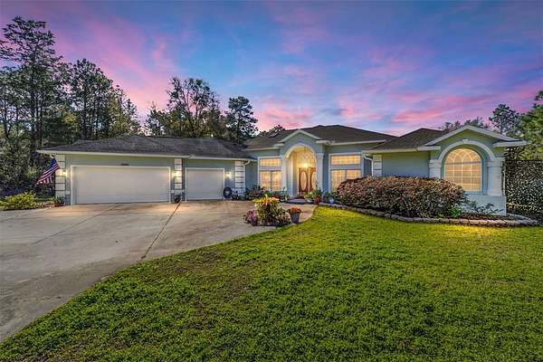 1.53 Acres of Land with Home for Sale in Ocala, Florida