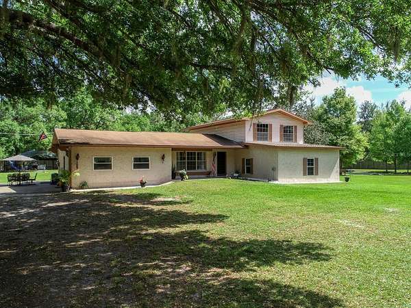 1.89 Acres of Land with Home for Sale in Plant City, Florida