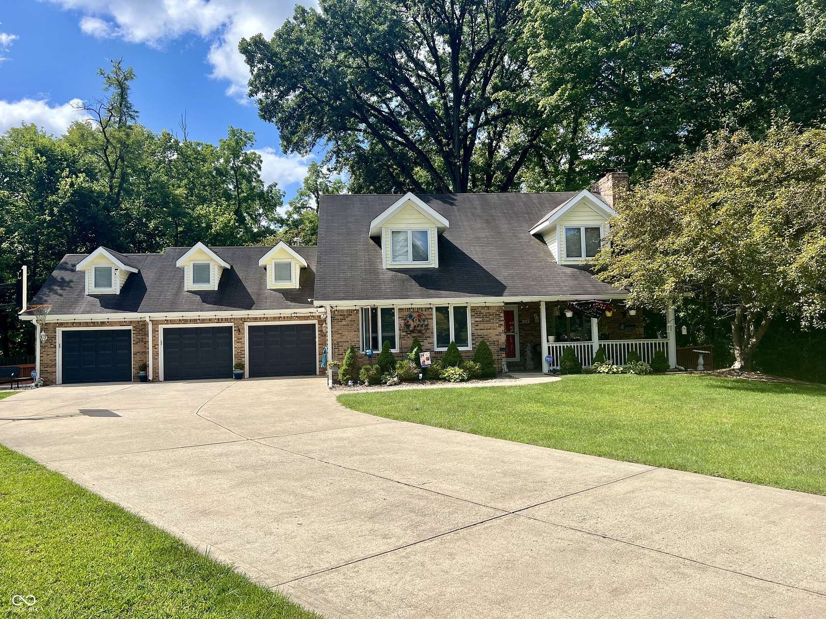 1.54 Acres of Land with Home for Sale in Noblesville, Indiana