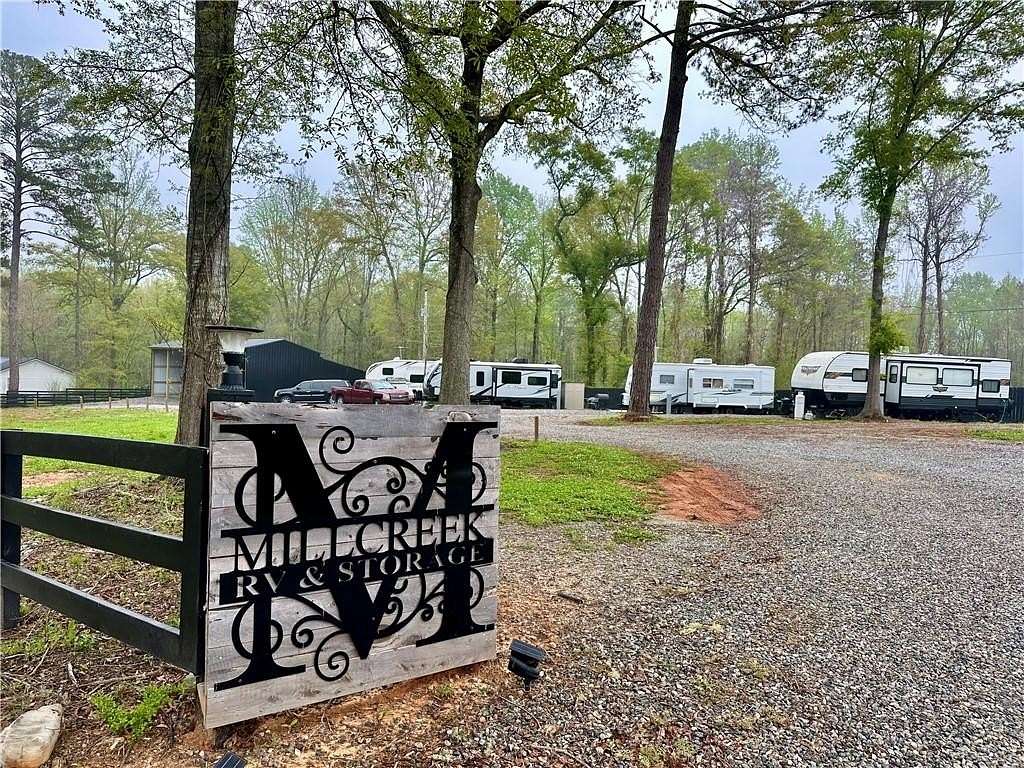 1.5 Acres of Improved Mixed-Use Land for Sale in Salem, Alabama