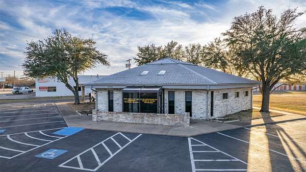 2 Acres of Mixed-Use Land for Sale in Greenville, Texas