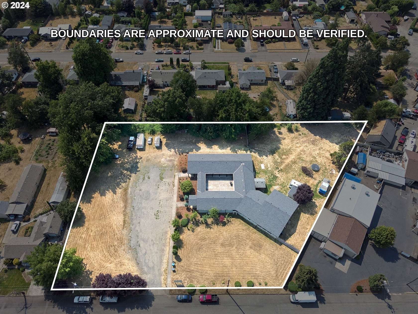 1.89 Acres of Improved Commercial Land for Sale in Woodburn, Oregon