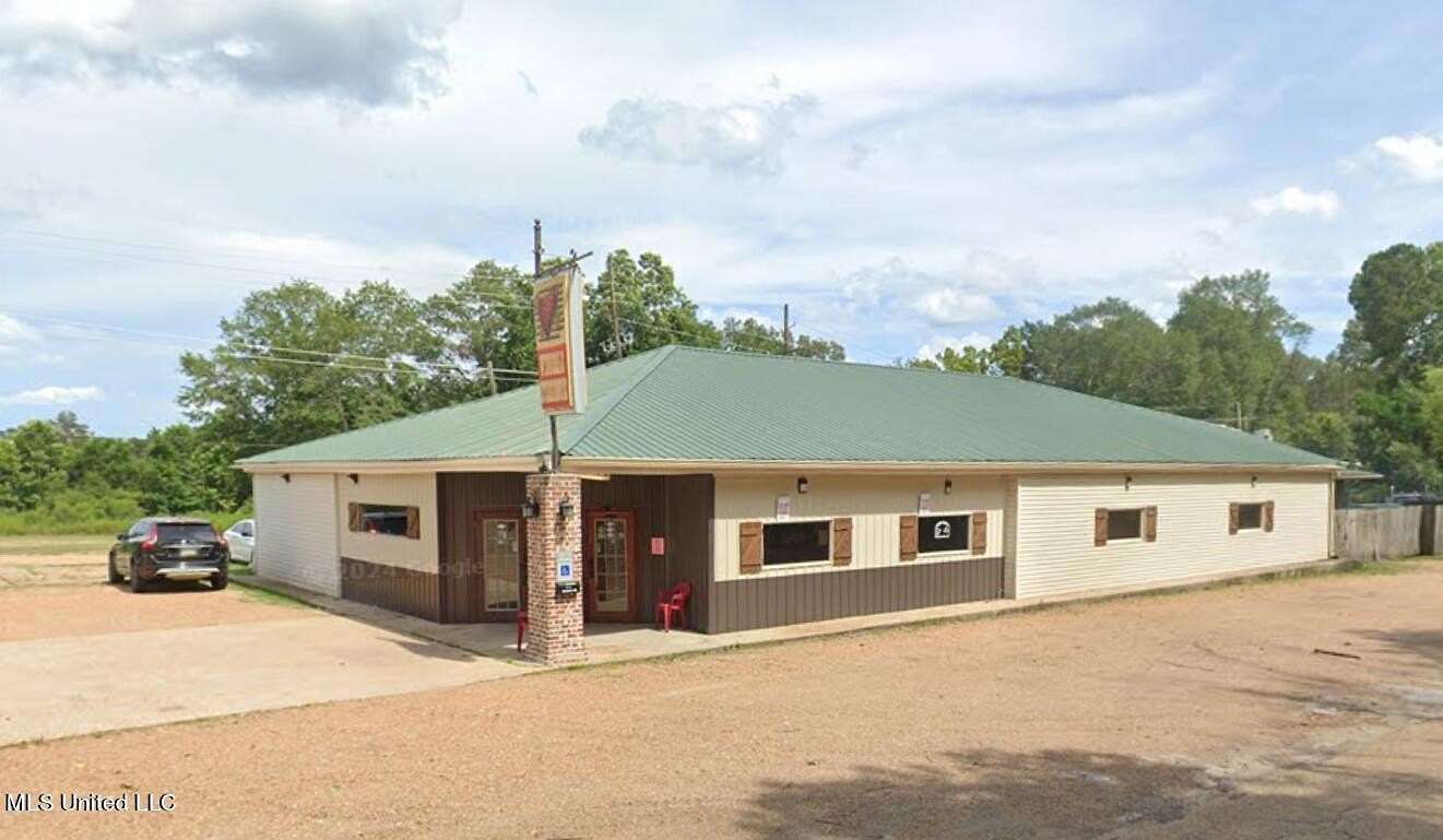 1.9 Acres of Improved Commercial Land for Sale in Terry, Mississippi