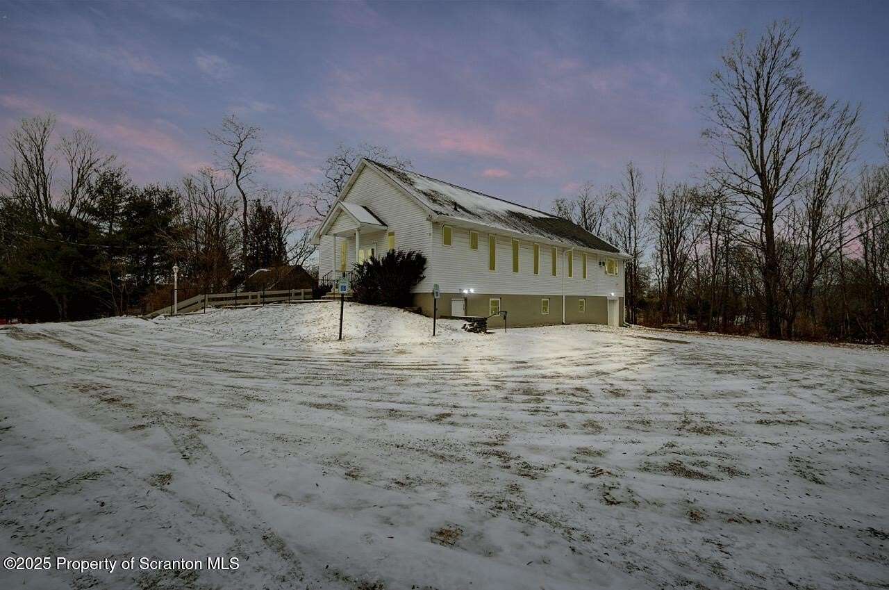 1.75 Acres of Improved Mixed-Use Land for Sale in Fleetville, Pennsylvania