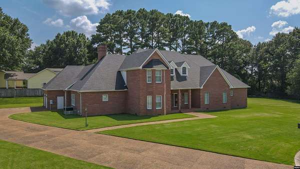 1.56 Acres of Residential Land with Home for Sale in Martin, Tennessee