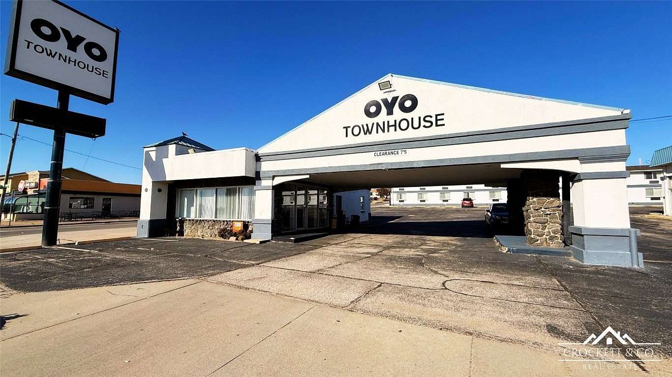 1.53 Acres of Residential Land for Sale in Dodge City, Kansas